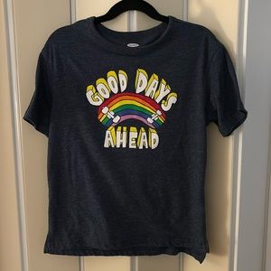 Old Navy kids T-shirt Size 6/7; Good Days Ahead; rainbow